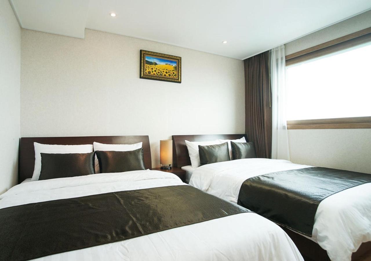 Iris Hotel Seogwipo Extérieur photo