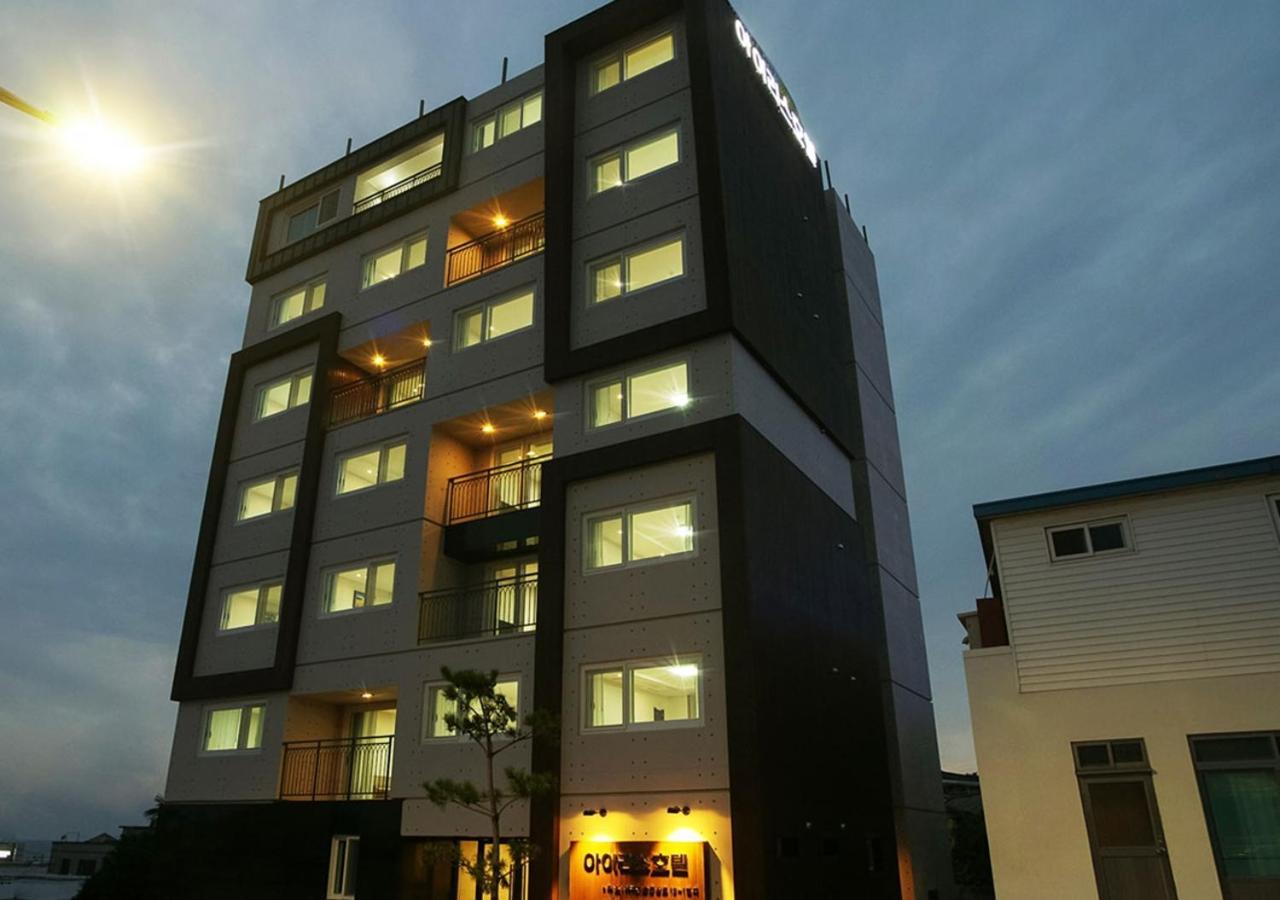 Iris Hotel Seogwipo Extérieur photo